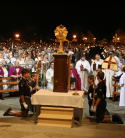 Salut du saint Sacrement - 25-07-11