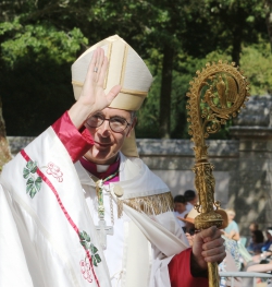 Mgr Matthieu Dupont, �v�que de Laval